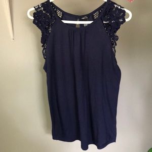 Rue 21 XL tank with embroidered shoulders and keyhole back - Navy